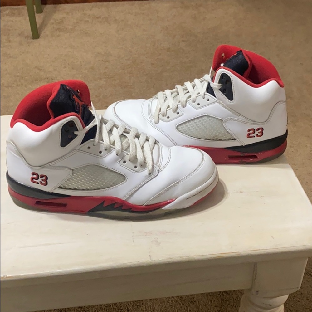 Jordan retro 5 fire red